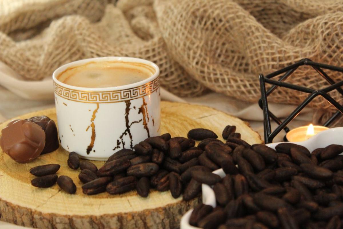 خرما قهوه ای