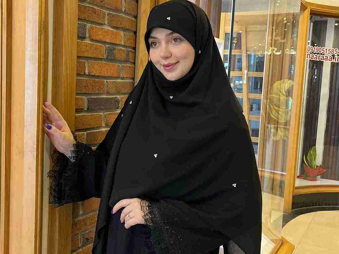 تصویر 3 از راهنمای خرید روسری کرپ نگین دار + قیمت عمده