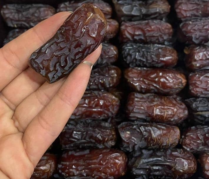تصویر 2 از فروش ویژه انواع خرما پیارم + لوکس و خوش طعم