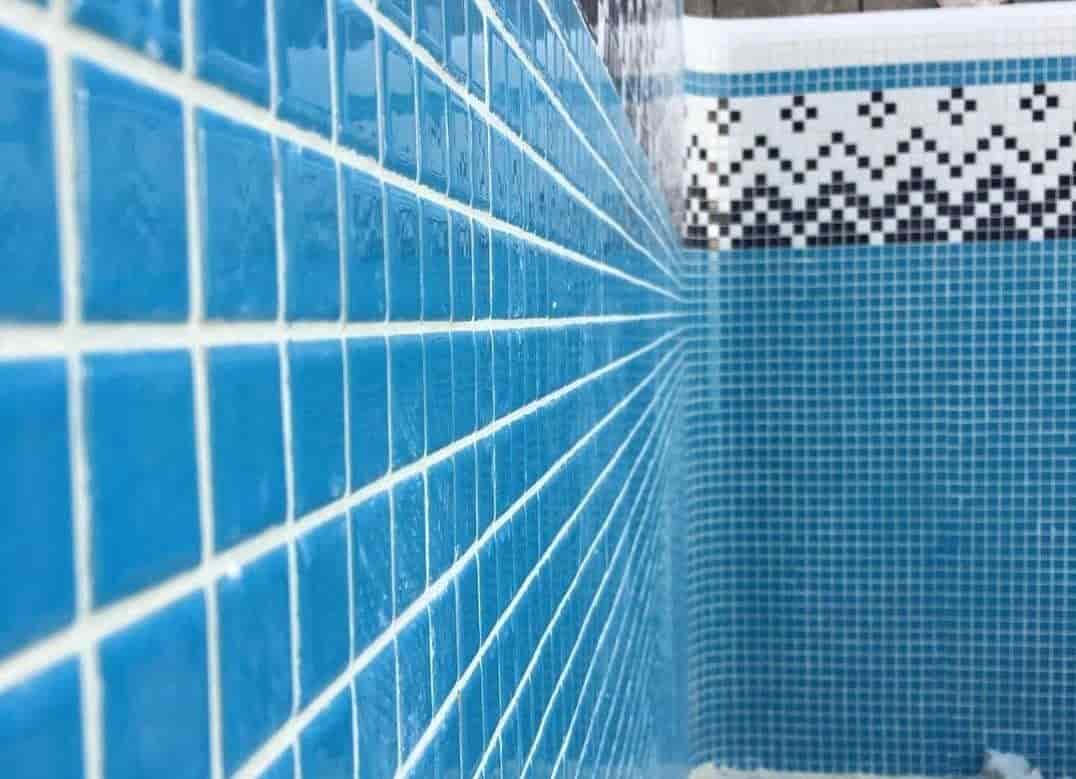 تصویر 5 از خرید کاشی استخری ابعاد بزرگ + فروش عمده