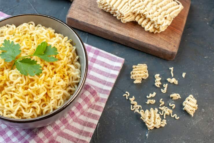 تصویر 2 از قیمت خرید نودل فوری پنیری + فروش ویژه