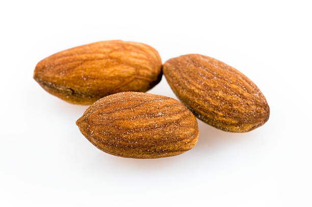 تصویر 1 از قیمت ویژه بادام درختی با فروش استثنایی