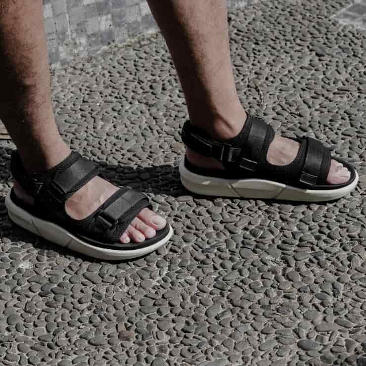 تصویر 3 از قیمت خرید صندل چسبی مردانه  با فروش عمده