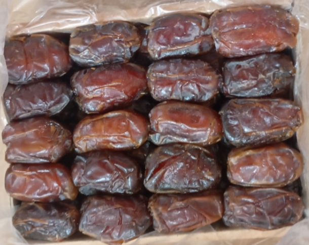 تصویر 1 از خرما کبکاب درجه یک فروش عمده و باور نکردنی با شرایط عالی کارتن ۱۸۰۰ گرمی