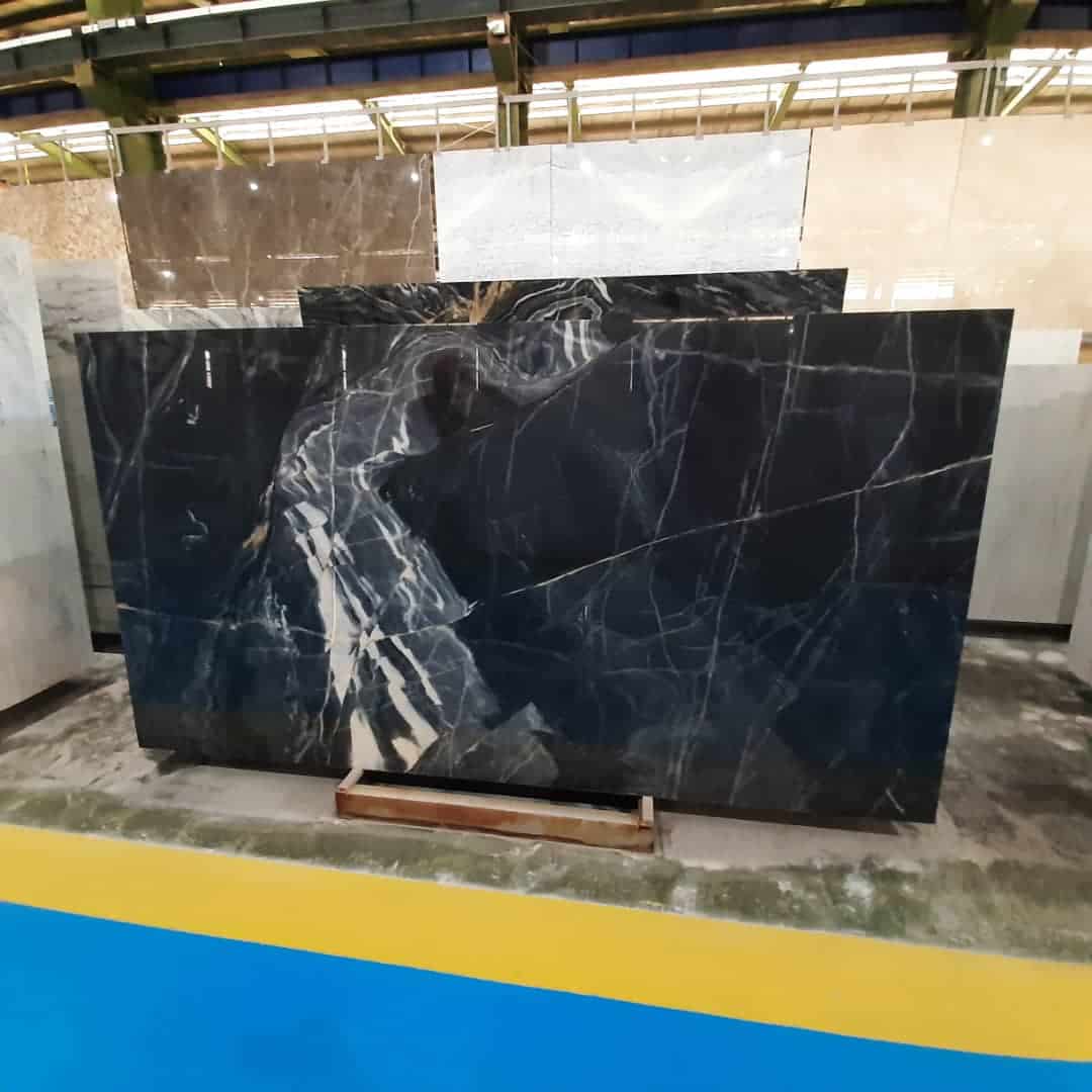 تصویر 4 از خرید جدیدترین انواع سنگ اسلب مشکی طلایی