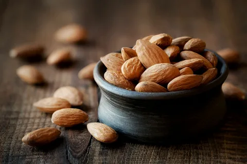 تصویر 3 از قیمت روز بادام درختی شیرین