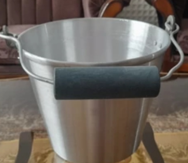 سطل شیر