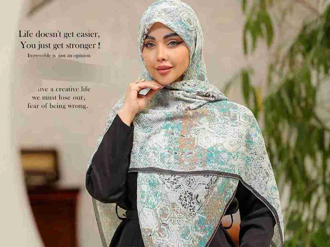 تصویر 2 از قیمت خرید روسری پاییزه منگوله دار + فروش ویژه