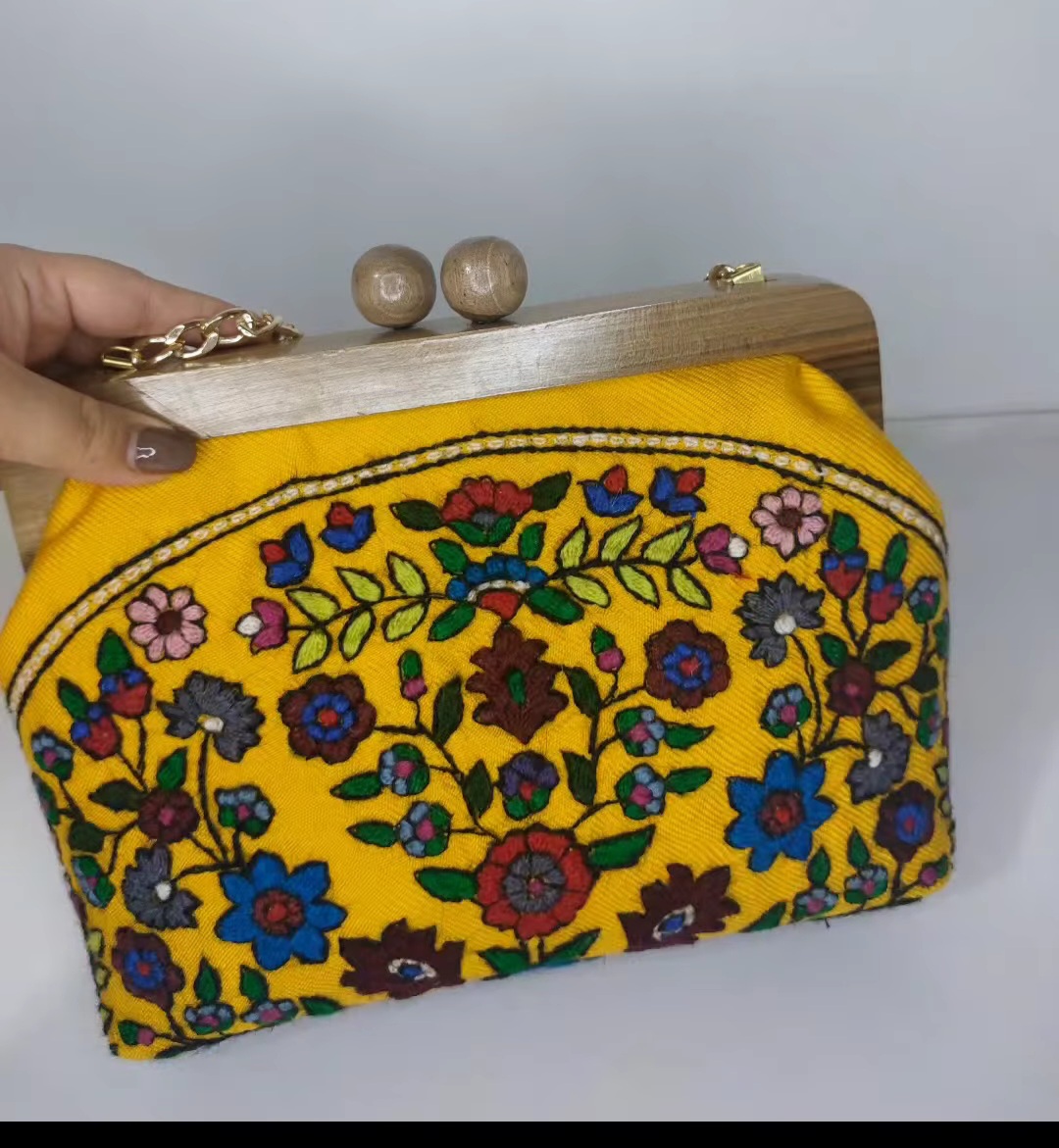 تصویر 1 از کیف سوزن دوزی کفه چرمی