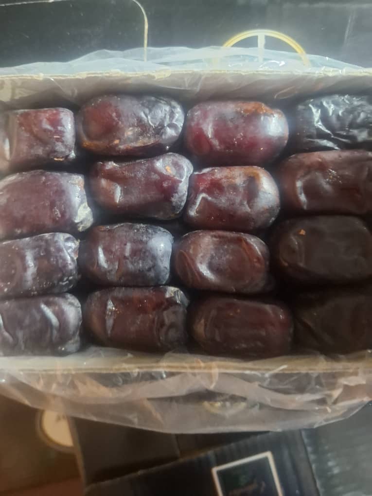 خرما مضافتی صادراتی  نرم خوشمزه منوجان
