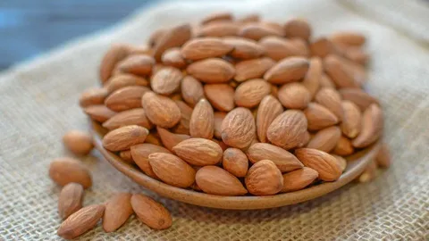 تصویر 3 از خرید جدید ترین انواع بادام درختی ریز