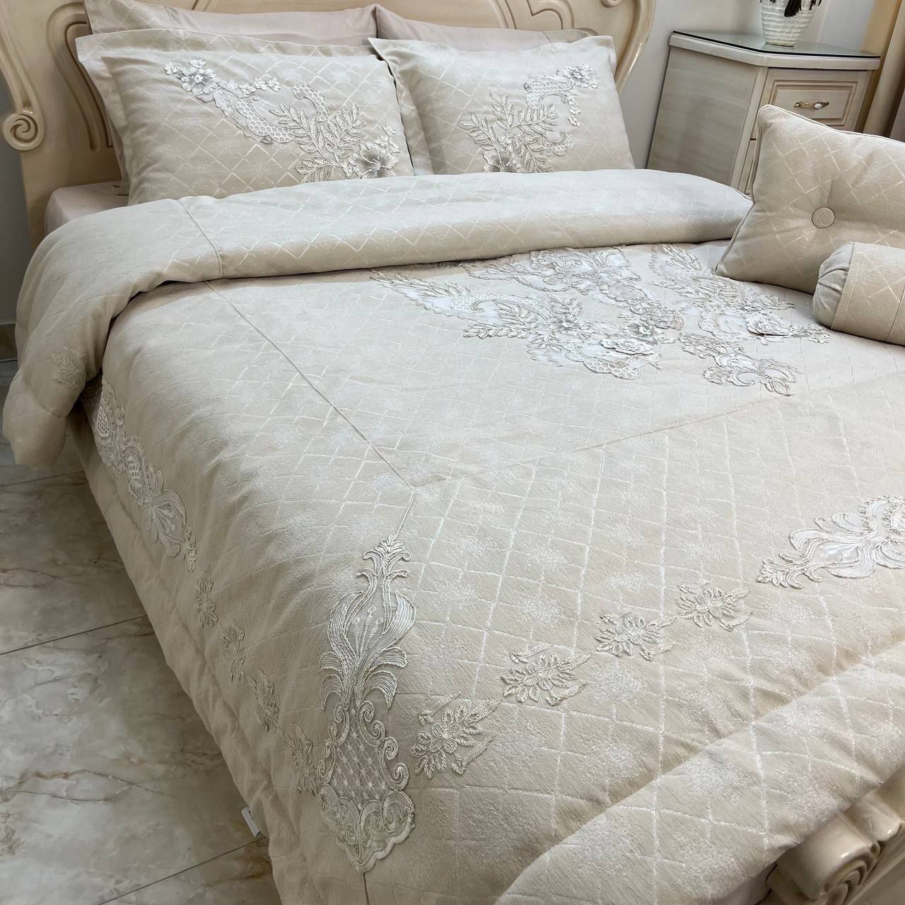 تصویر 1 از خرید اینترنتی روتختی عروس ترک مخمل