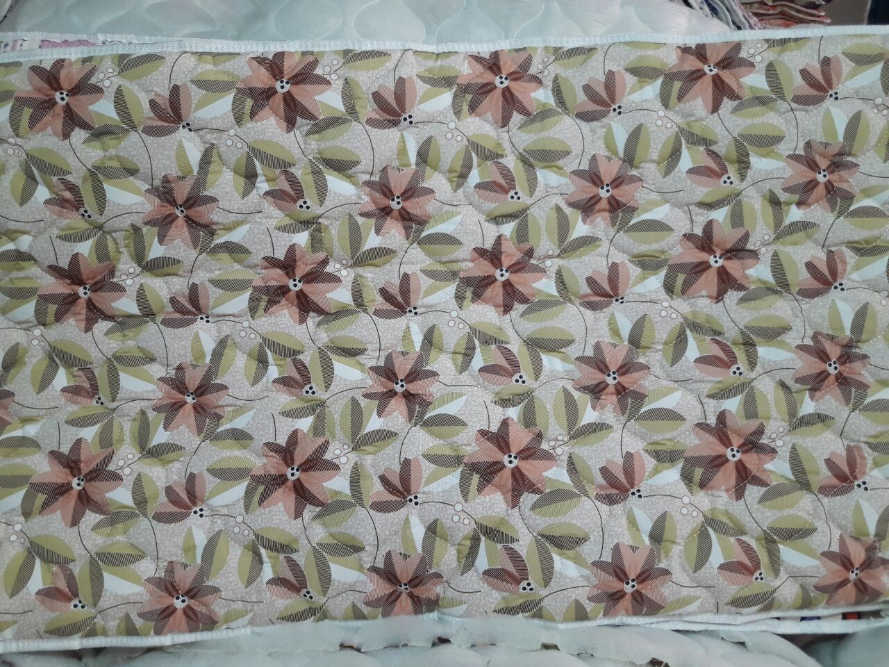 تصویر 1 از فروش عمده تشک ارزان مسافرتی در اصفهان