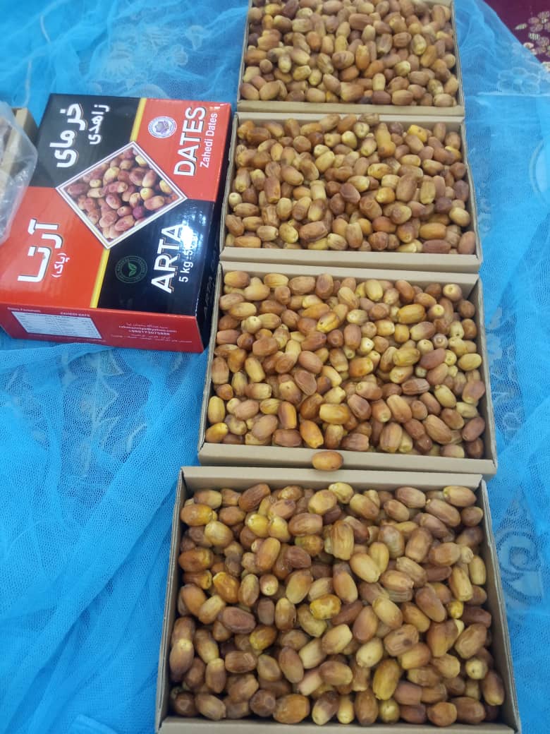 تصویر 6 از قیمت فروش انواع خرما زاهدی صادراتی به کشور افغانستان