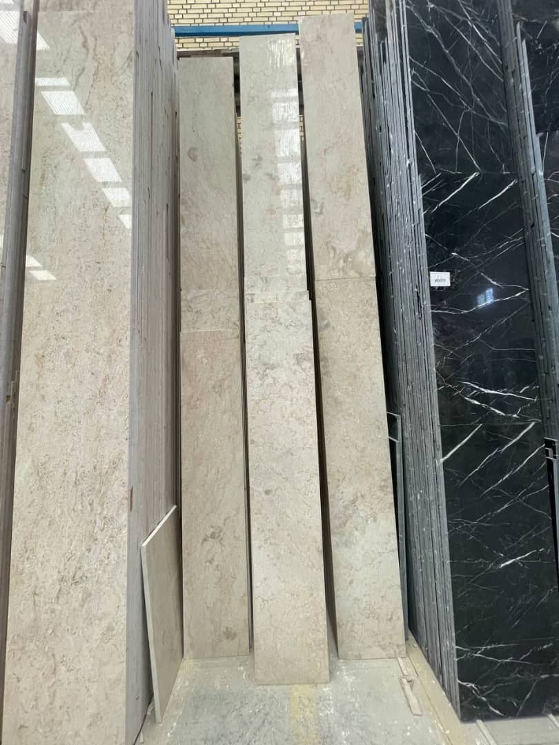 تصویر 2 از سنگ مرمریت جوشقان ۳۰ طولی تم رنگی کرم روشن