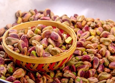 خرید مغز پسته اکبری شور + قیمت فروش استثنایی