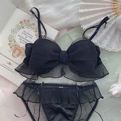 تصویر 4 از ست شورت و سوتین فانتزی عروس حریر طرح پاپیون و تور