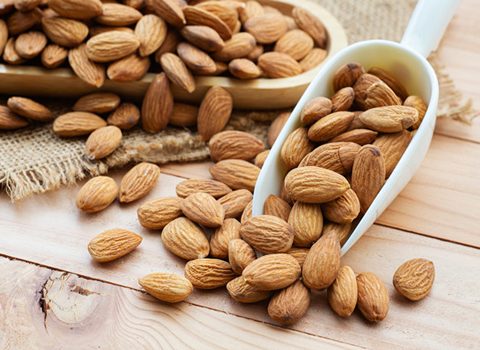 تصویر 2 از خرید مغز بادام درختی + قیمت فروش استثنایی