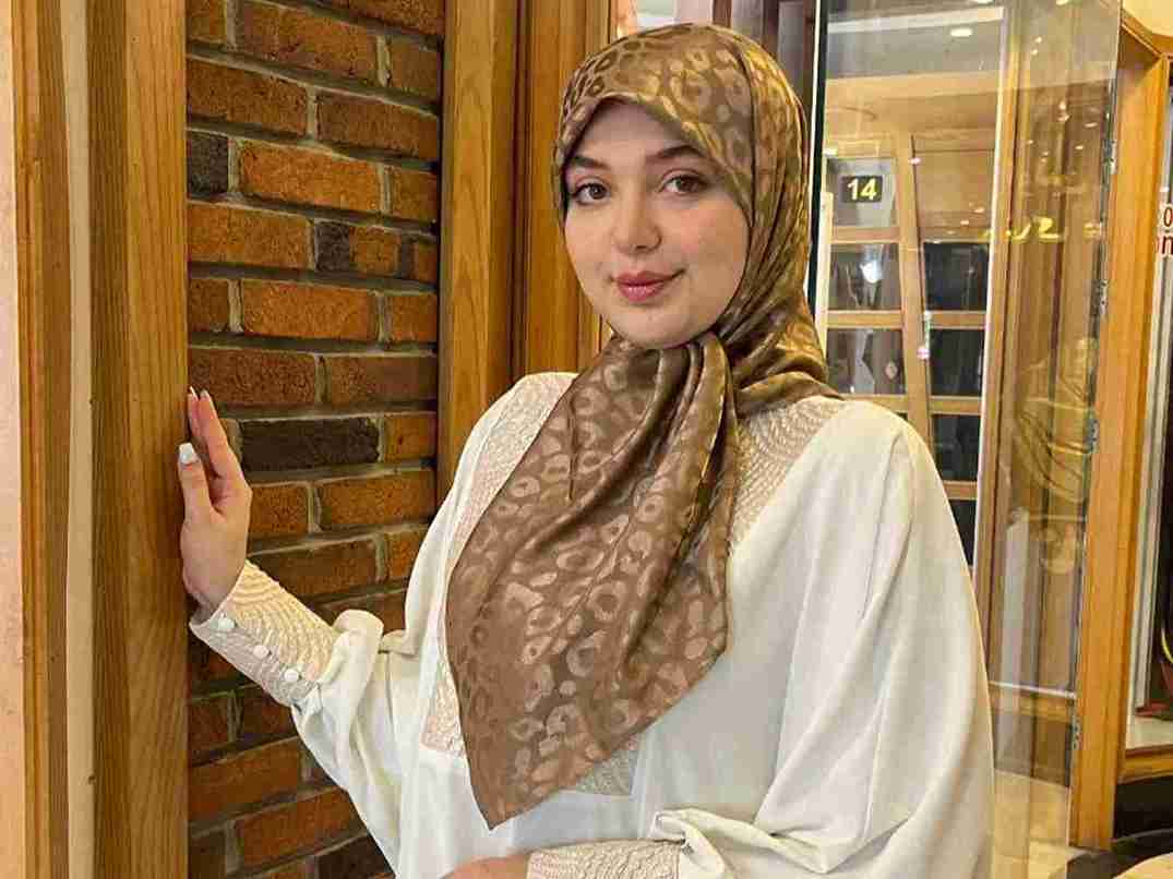 تصویر 1 از قیمت خرید روسری ساتن قواره ۱۰۰ + فروش ویژه