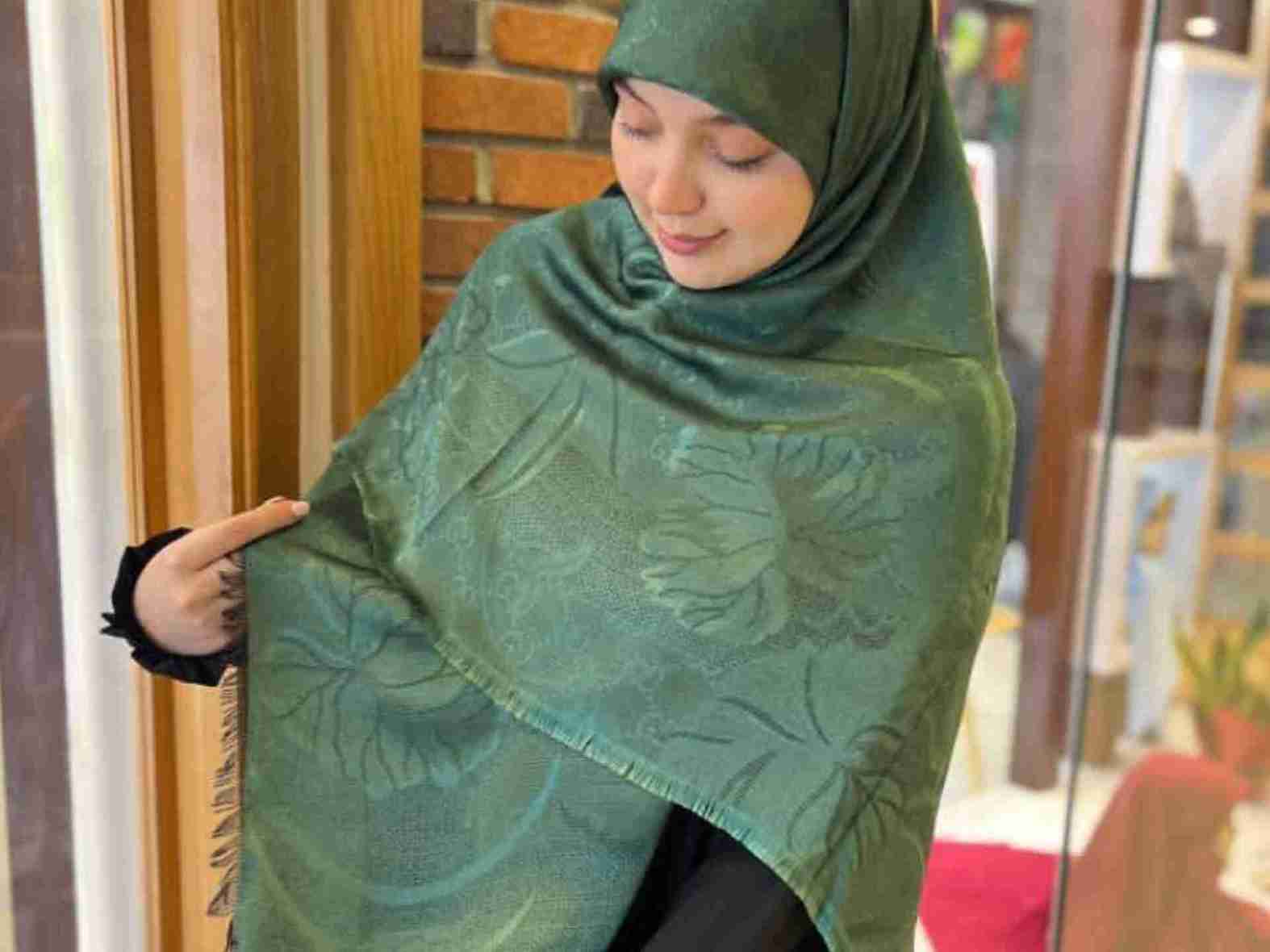 تصویر 5 از خرید عمده جدیدترین روسری نخ ابریشم لمه دار + شرایط ویژه