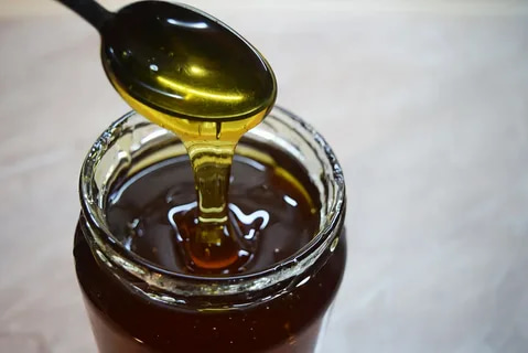 تصویر 1 از قیمت عسل اقاقیا خراسان و خرید باور نکردنی