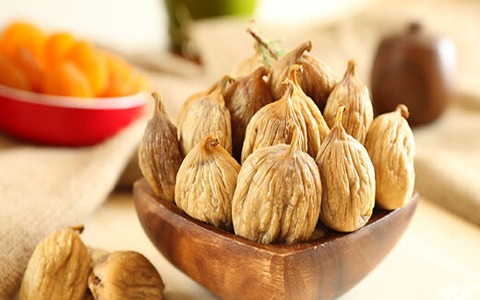 تصویر 4 از قیمت انجیر خشک آفتابی استهبان درجه یک با کیفیت ارزان + خرید عمده