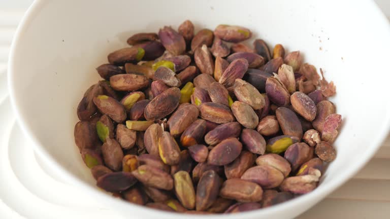 تصویر 4 از خرید مغز پسته اعلاء