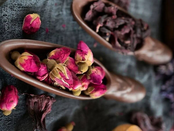 تصویر 3 از قیمت خرید غنچه گل محمدی کاشان  + فروش ویژه