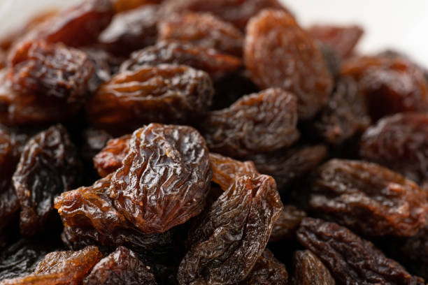 تصویر 4 از قیمت خرید آلو بخارا خشک مرغوب با فروش عمده