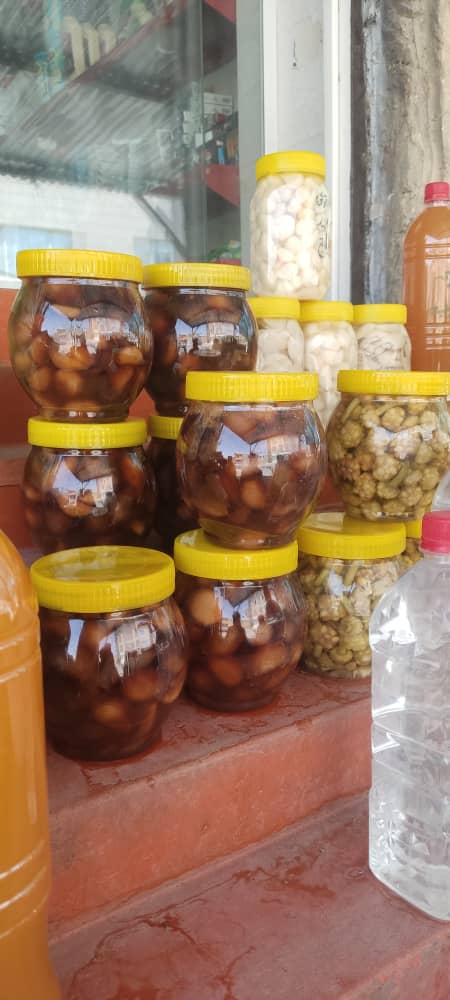 تصویر 1 از فروش سیر ترشی ۷ساله با طعمی بی نظیر