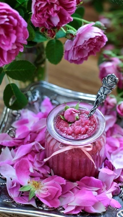 خرید مربا گل محمدی