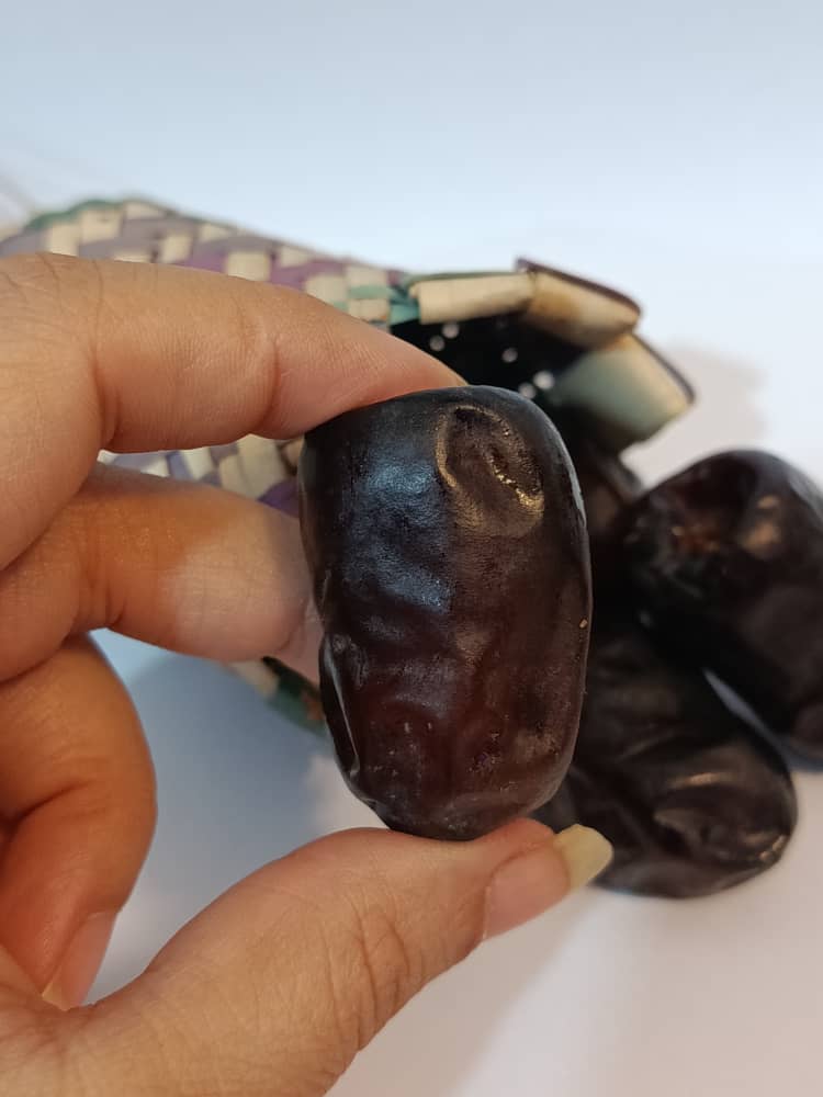 تصویر 1 از فروش بی‌ واسطه خرما مضافتی مرغوب بم + خرید