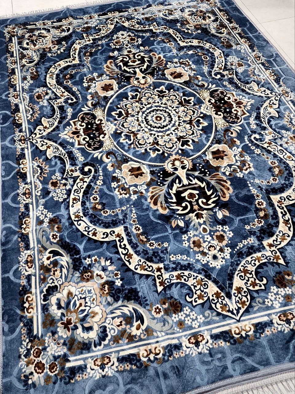 تصویر 1 از خرید مستقیم و عمده کف بازار پتو فرش، پتو برجسته مارک ترولاو سایز ۶ متری