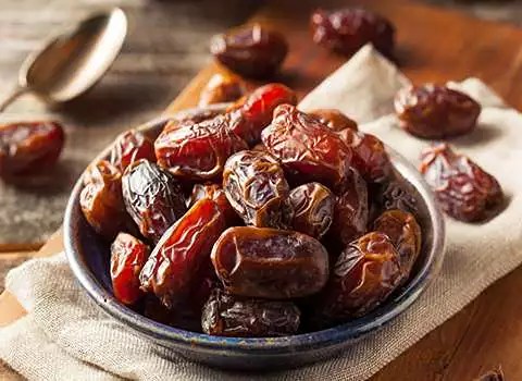 تصویر 1 از قیمت خرید خرما کبکاب درجه یک + فروش ویژه