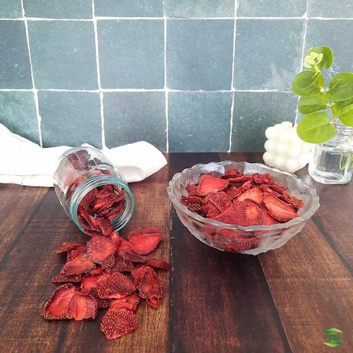 تصویر 5 از قیمت توت فرنگی خشک کیلویی + خرید باور نکردنی