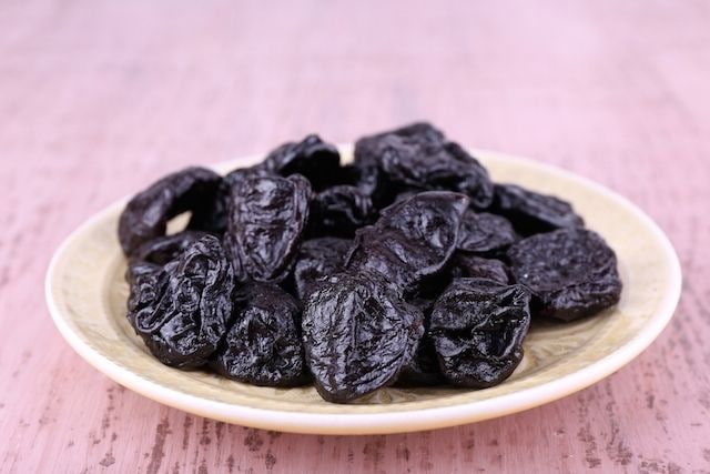 خرید و فروش آلو خشک سیاه با شرایط فوق العاده