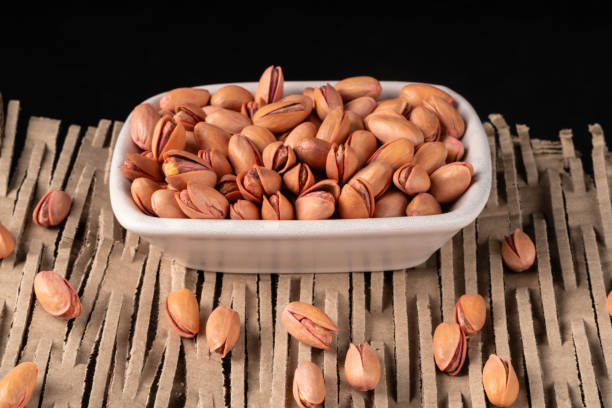 خرید پسته فندقی