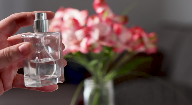 تصویر 5 از خرید اسانس عطر یارا + قیمت فروش استثنایی