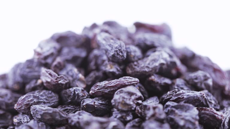 تصویر 3 از قیمت خرید کشمش انگور سیاه + فروش ویژه و صادراتی