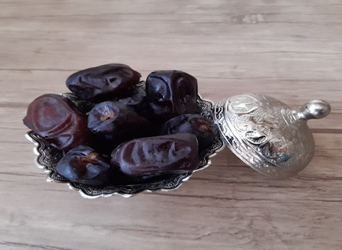 تصویر 4 از خرید و قیمت خرما رطب کارتنی + فروش صادراتی