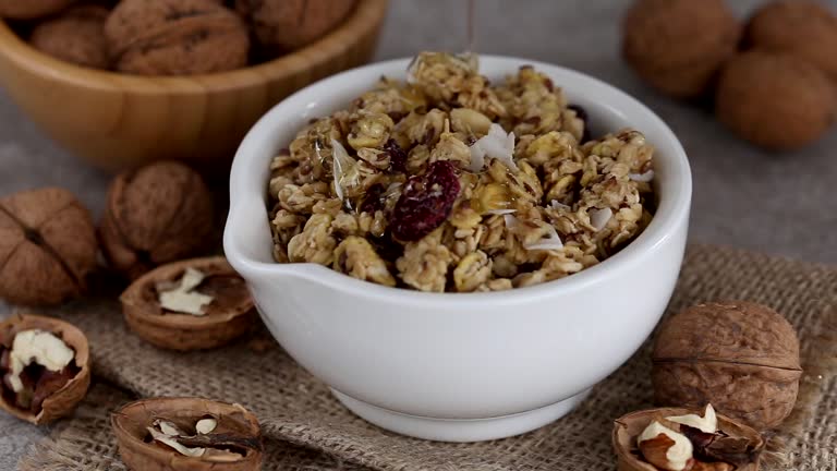 تصویر 4 از خرید و قیمت گرانولا آجیلی نوتز + فروش عمده