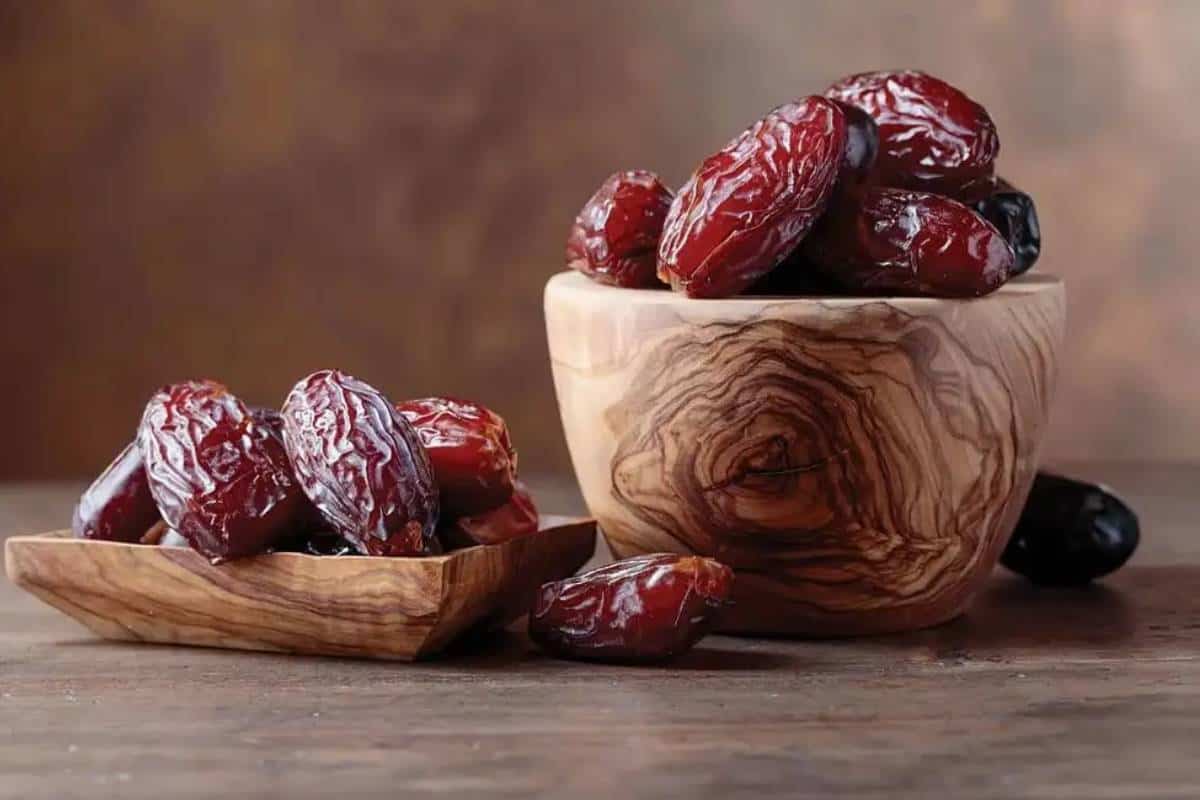تصویر 3 از قیمت خرید خرما پیارم عمده با فروش عمده
