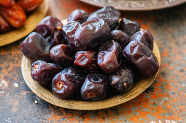 خرما مضافتی سه ردیفه مخصوص نگهداری یخچالی