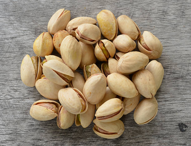 تصویر 3 از خرید و قیمت پسته احمد آقایی پوست استخوانی + فروش عمده