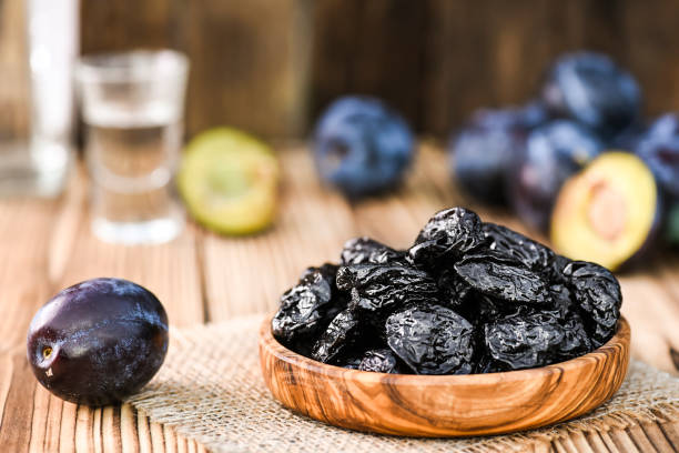 خرید و قیمت آلوبخارا خشک سیاه آفتابی + فروش عمده