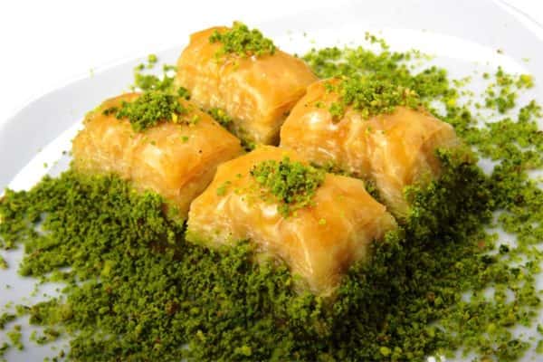 تصویر 4 از قیمت باقلوا پسته ای + خرید باور نکردنی