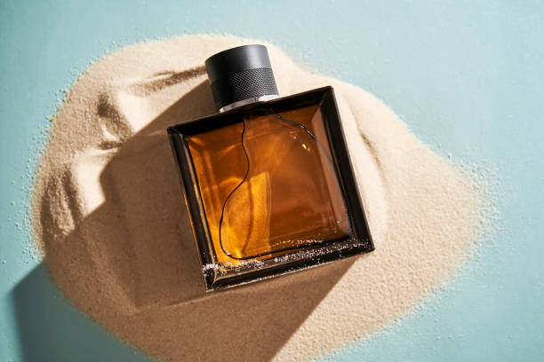 عطر مردانه اصل با حس قدرت و اعتماد