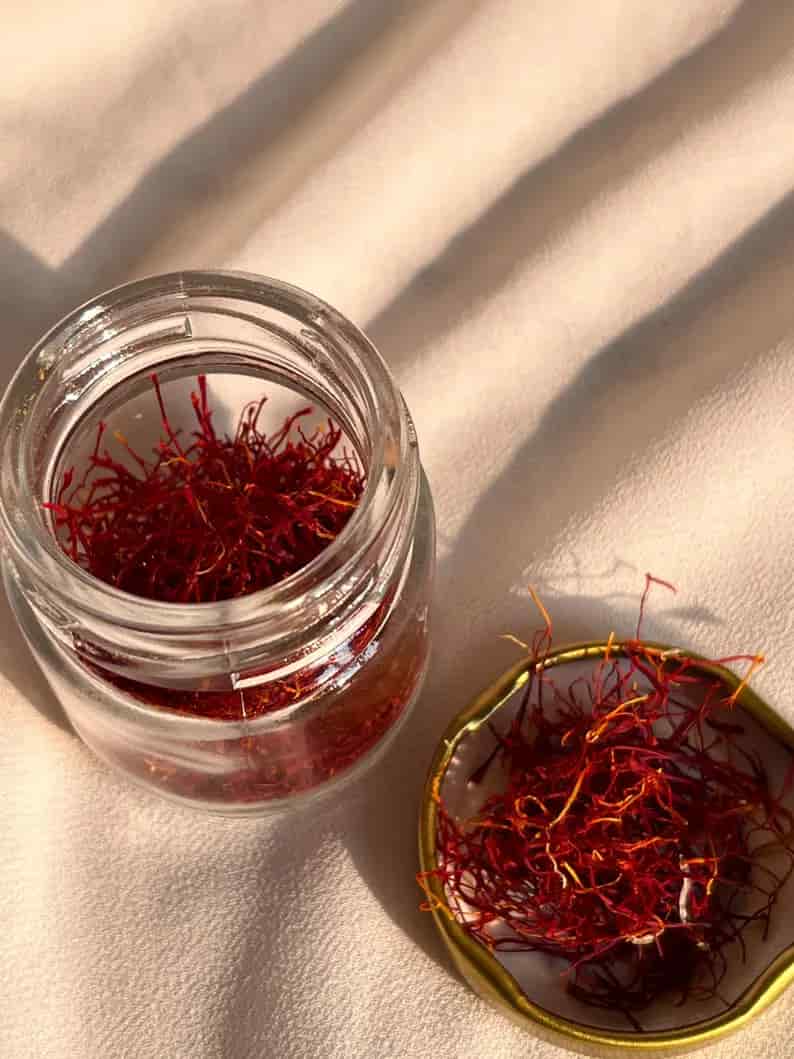 تصویر 2 از زعفران ممتاز سحرخیز با عطر دل‌ انگیز اصیل ایرانی