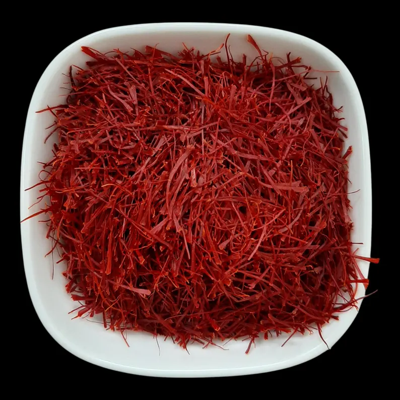 تصویر 2 از زعفران نگین طلایی اصل + عطر و طعم فراموش‌ نشدنی