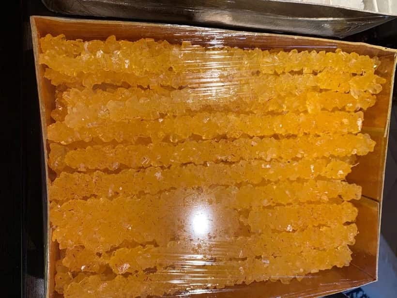 تصویر 3 از شاخه نبات زعفرانی فله 500 گرم با کیفیت فوق العاده